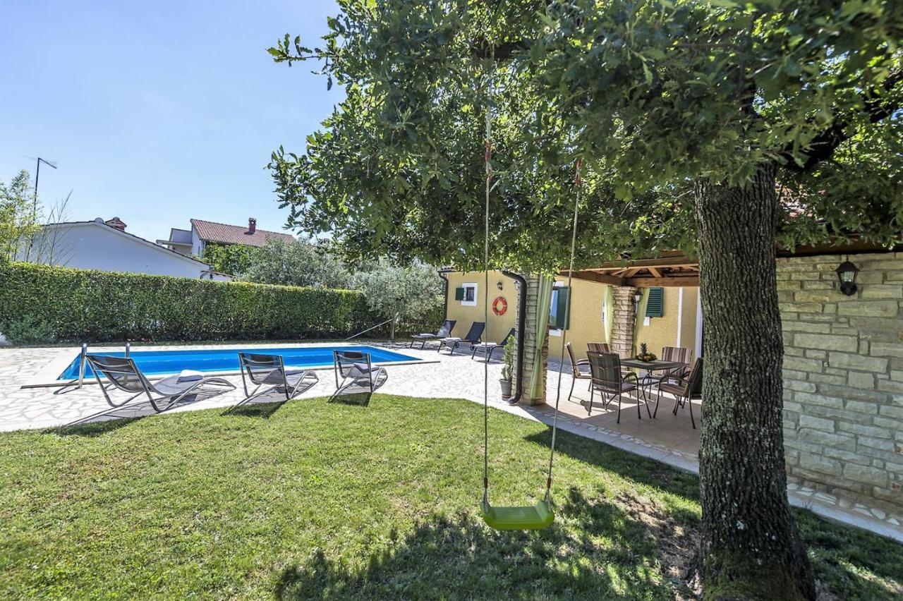 Spacious Three-Bedroom Villa Balun With Pool Porec Exterior photo